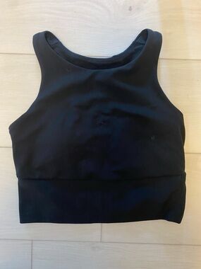 3 for $15 - H&M Sports Top Crop